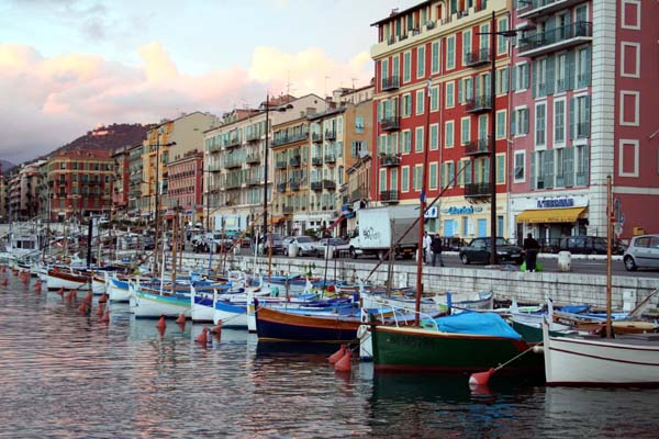 pointu in the port of Nice